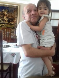 Claudio e sua neta mais nova Mariana Iovanovitchi, no ano de 2019.