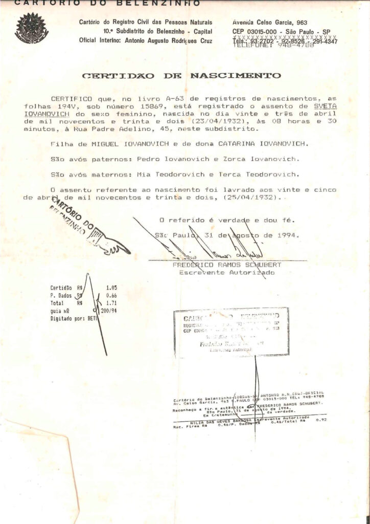 Comprovante do registro da certidão de nascimento emitido em 1994.