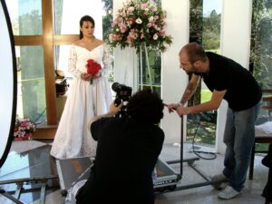 Tatiane realizando trabalho como Atriz para comercial contra a violência doméstica, realizado por alunos do curso de Cinema do Centro Europeu, no ano de 2005.