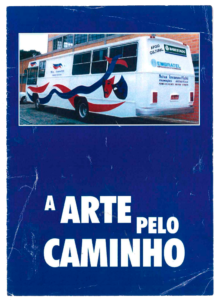 Folder de divulgação da "A Arte pelo Caminho", projeto em que realizavam peças teatrais de forma itinerante nos municípios do Paraná, durante os anos de 1997 a 2008.