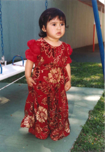 Hayanne Giovana Iovanovitchi no ano de 2004, participando da peça teatral "O Patinho Feio", no Teatro Espaço da Criança.